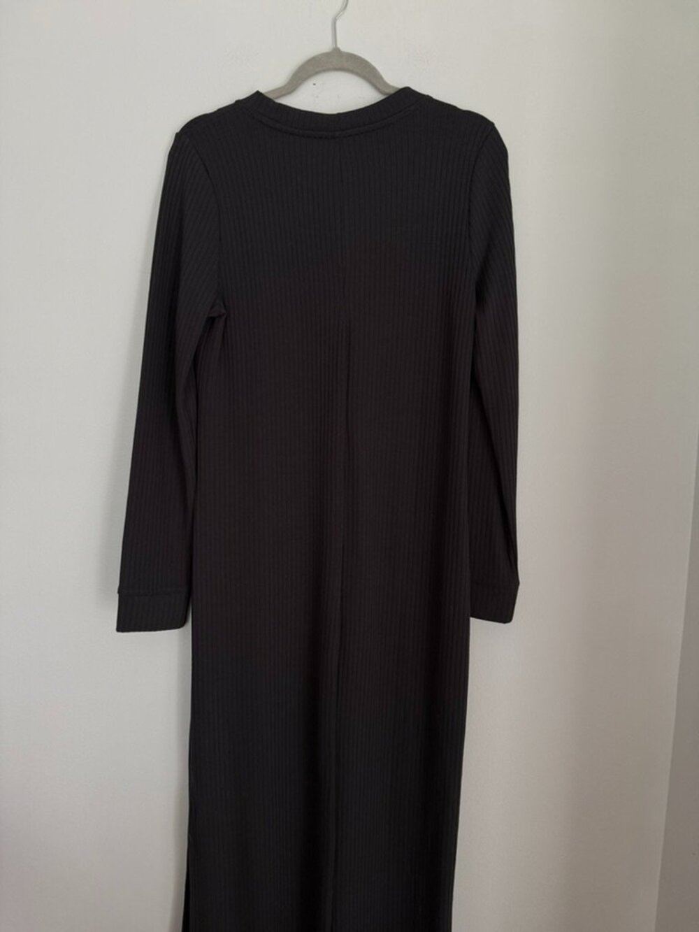 Old Navy Ribbed Midi Dress – Size Medium - Picture 7 of 7